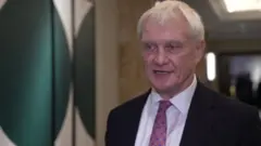 Nghị sĩ Graham Stuart là dân biểu vùng Berveley và Holderness, xứ York.
