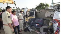 కర్నూలు మాదాపురం రోడ్డు ప్రమాదం