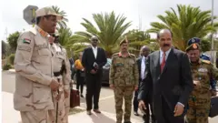 ፕረዚደንት ኢሳይያስ ምስ መሓመድ ሓምዳን ዳግሎ