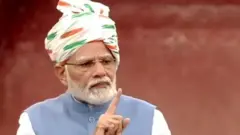 नरेंद्र मोदी