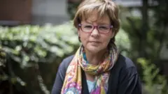 Autora colombiana Piedad Bonnett fala candidamente sobre temas espinhosos que aborda em último livro, como chegada da velhice, medo da solidão e casamentos infelizes.