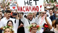 протестующие в минске
