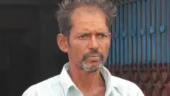 சமூக ஊடகங்களில் தாம் காலில் மிரட்டி விழ வைக்கப்பட்ட காணொளி வெளியானபின் பால்ராஜ் காவல்துறையில் புகார் அளித்தார்.