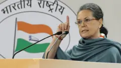 सोनिया गांधी, फेसबुक, ट्वीटर