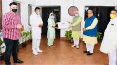 హర్యానా సీఎంకు గ్రామం భారీ విరాళం