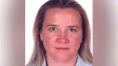 Sarah Panitzke dey arrested as she dey waka wit her dogs for Santa Barbara, Tarragona, on Sunday