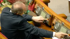 Кнопкодавство