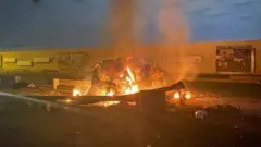 কাসেম সোলেইমানির গাড়িতে ড্রোন হামলার পর ধ্বংসস্তূপ