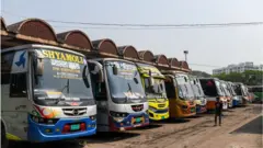 বাস বন্ধ