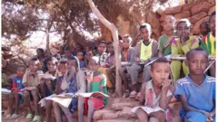 ኣብ ዳስ ዝመሃሩ ደቂ ትግራይ