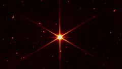 Imagen de la estrella 2MASS J17554042+6551277 tomada por el JWST en su proceso de calibrado en la que puede verse claramente ocho puntas