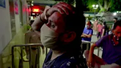 Hindistan'da Covid hastalarının yakınları