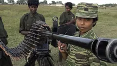 இலங்கை இறுதி யுத்தத்தில், பொதுமக்களை காப்பாற்ற முன்வந்த நாட்டின் உதவியை மறுத்த மஹிந்த ராஜபக்ஷ
