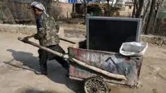 کار