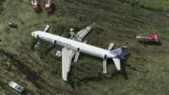 Pesawat Ural Airlines Airbus 321