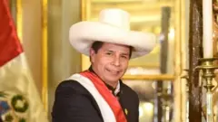 Castillo y Mirtha Vásquez.