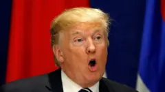 Donald Trump hablando durante un encuentro en Nueva York.