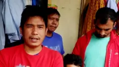 दुबईमा अलपत्र परेका नेपाली युवा।