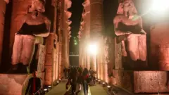 مصر تفتتح طريقا يعود تاريخه إلى 3 آلاف عام