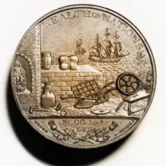 Moeda com os dizeres 'Riqueza das Nações', em inglês, mostrando navios no mar e produtos em terra