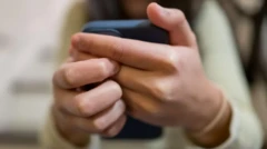 смартфон в руках