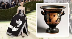A atriz Anne Hathaway, ao lado de um vaso de terracota da Grécia antiga