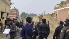 ۳ بامداد دیروز به وقت محلی حمله‌ای دسته جمعی به مرکز ارتش پاکستان در منطقه دره اسماعیل خان درابان  در خیبر پختونخوا صورت گرفت