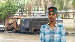 সুফি আহম্মেদ যাত্রাবাড়ী এলাকায় আন্দোলনে সক্রিয় ছিলেন