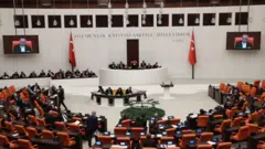 Finlandiya'nın NATO'ya katılım protokolünün onaylanmasına ilişkin kanun teklifi, TBMM Genel Kurulunda kabul edildi.