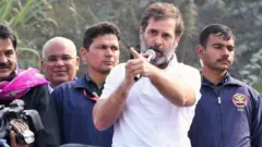 राहुल गांधी 