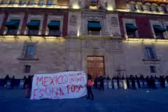 Una protesta ante el Palacio Nacional de México