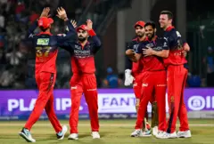 ஆர்சிபி அபார பந்துவீச்சு - 75 ரன்களுக்கு டெல்லி கேபிட்டல்ஸ் ஆல் அவுட்