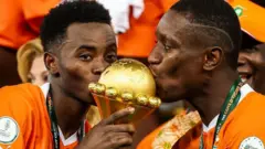 የአፍሪካ ዋንጫ አሸናፊዎቹ የአይቮሪኮስት ተጫዋቾች የቤት እና የገንዘብ ሽልማት ያገኛሉ 