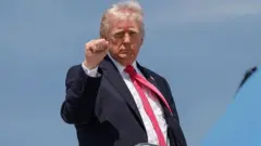 ट्रम्प म्हणाले की त्यांचे प्रतिनिधी उद्या संध्याकाळपर्यंत पाकिस्तानात पोहोचण्याची शक्यता आहे 