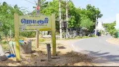 தென்காசி மாவட்டம் நெட்டூர் கிராமத்தில் இரண்டு பிரிவினருக்கிடையில் நடைபெற்ற மோதலில் பட்டியல் சமூக இளைஞர்கள் சிலர் வெட்டப்பட்டுள்ளனர்.