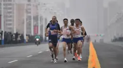 ሯጮች በጎዳና ላይ