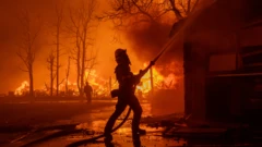 حرائق في لوس أنجلوس 