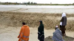 وروستیو بارانو او سېلابونو د افغانستان په بېلابېلو سیمو کې زیانونه اړولي. ارشیف تصویر