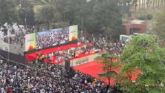 ঢাকায় জাতীয় নাগরিক পার্টির আত্মপ্রকাশ অনুষ্ঠান 