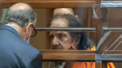 Ron Jeremy mahkeme salonunda 