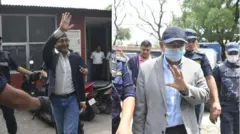 शरणार्थी प्रकरणमा पक्राउ परेका दुईजना मन्त्रीहरू