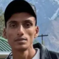 मृतकों में सबसे कम उम्र के मोहम्मद शाजान थे, वो 19 साल के थे