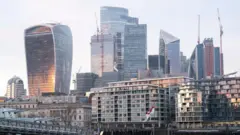 Londra'nın finans kuruluşlarının bulunduğu bölgesi