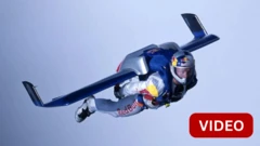 பூமியின் மேற்பரப்பில் இருந்து குதித்து சாதனை படைத்தவர் பாரா கிளைடிங்கில் உயிரிழப்பு 