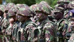 Izi ni zimwe mu ngabo za Kenya zarungitswe muri DRC, ziri kumwe n'iz'Uburundi, iza Sudani y'Epfo n'iza Uganda 