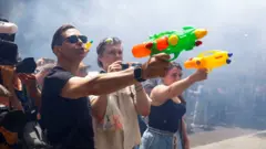 Demonstranti prskaju turiste u Barseloni 