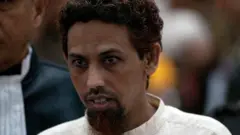 Umar Patek usai persidangannya di pengadilan Jakarta Barat pada tanggal 31 Mei 2012.