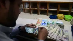 ڈالر 