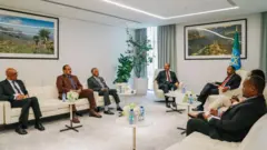 ጠቅላይ ሚኒስትር ዐቢይ አሕመድ ከሱዳን የሽግግር ሉዓላዊ ምክር ቤት አባላት ጋር