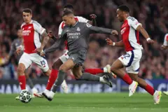 Arsenaal 3- 0 Riyaal Maadirid, Arsenaal dirree isaa irratti R. Maadirid injifate.